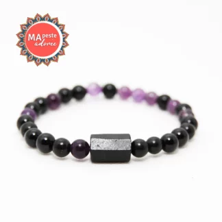 pulsera-mujer-contra-las-olas